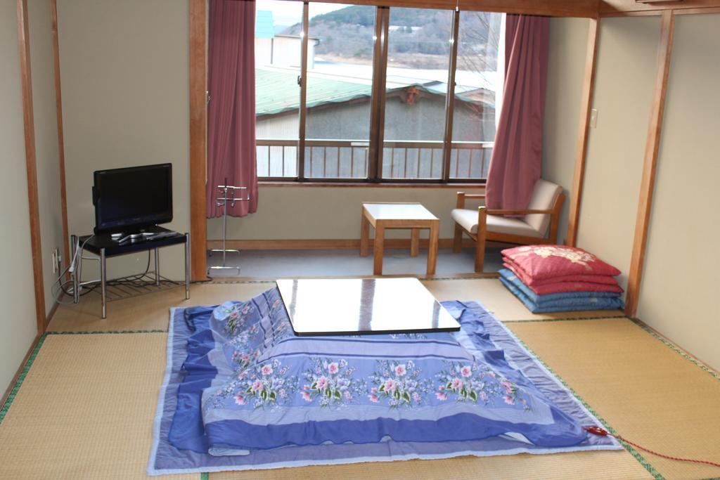 Hotel Sugakuso à Yamanakako Extérieur photo