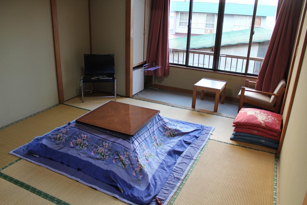 Hotel Sugakuso à Yamanakako Extérieur photo