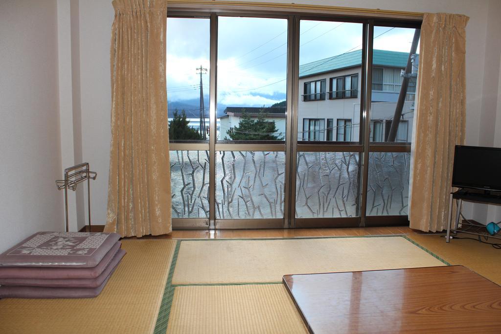 Hotel Sugakuso à Yamanakako Extérieur photo